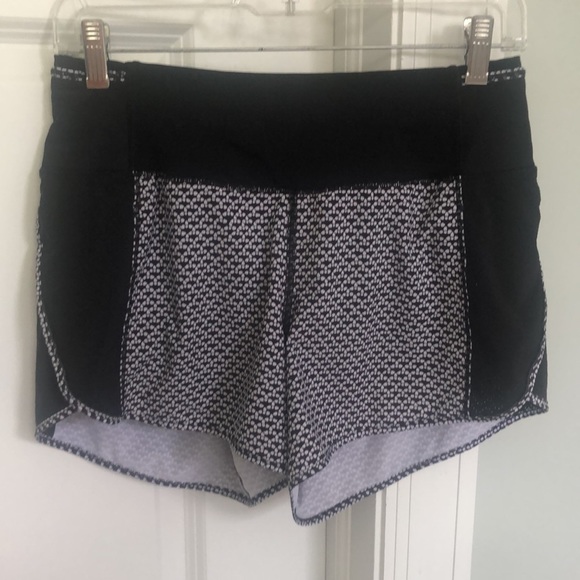 Lululemon Unique Pattern Running Shorts - Picture 5 of 6